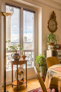 Veeve - Overlooking the Seine on Ile de la Cité - Paris - 1