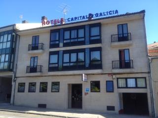 Hotel Capital de Galicia - 1