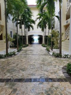 Luxury Oceanview Condo 2 BR/2.5 BA - Sosúa - 4
