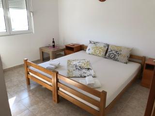 Guest House Ugljevarevic - Budva - 3