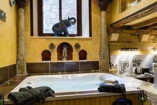 Jacuzzi Privé, les 1001 nuits à Sarlat - Sarlat-la-Canéda - 6