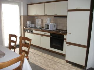 Ferienwohnung Fischer mit Balkon - Hambach - 3