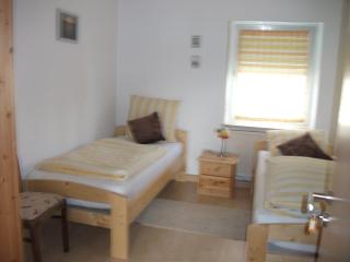 Ferienwohnung Fischer mit Balkon - Hambach - 4