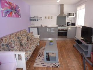 Casa Azul self-catering apartment with gorgeous biological swimming pool - Avelar - 7