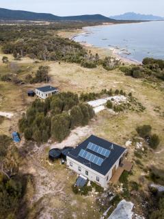 Sawyers Bay Shacks - Emita - 1