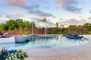 Swan Villas - Maya Beach - 6