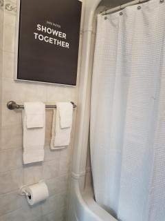 Cozy 2-Bedroom Apartment #25 by Amazing Property Rentals - Gatineau - 2