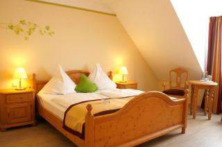 Hotel Speeter - Weisenheim am Berg - 4