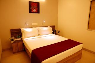 Downtown Business Hotel - Singapperumālkovil - 2