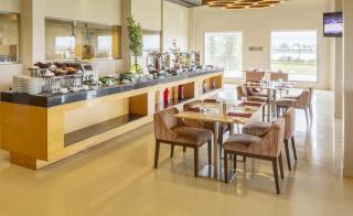 Hotel Naveen Lakeside - Hubli - 4