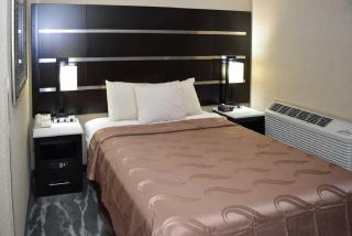 Quality Inn East Stroudsburg - Poconos - East Stroudsburg - 1