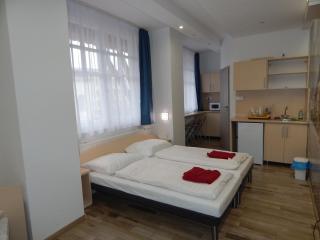Kálvin Vendégszobák - Debrecen - 4