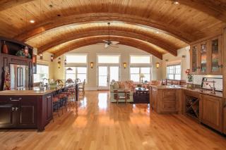 Lay By The Bay - Saugatuck - 6