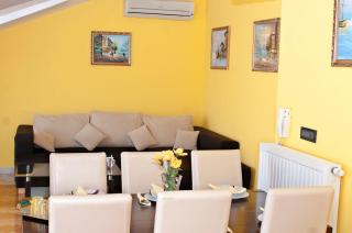 Beautiful Villa 6 Metres From Sea - Grebaštica - 3