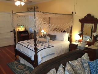 Magnolia Cottage Bed and Breakfast - Natchez - 7