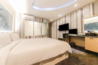 Hotel TopsVille - Gangneung - 8