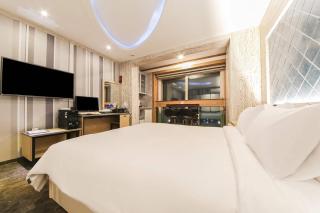Hotel TopsVille - Gangneung - 3