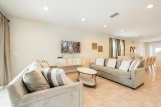Elegant Home Near Disney With Private Pool And Waterpark Resort Access At Encore Resorts Reunion - 621La - Kissimmee - 5