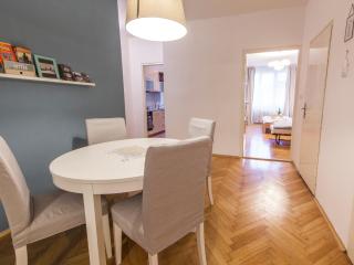 Modern Central Apartment Dlouhá - 4