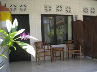 Erwin's Guest Room - Sanur - 0