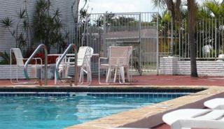 Beach and Town Motel - Hollywood - 7