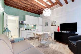 Rialto Prestige - Campo S Maria Formosa by Wonderful Italy - Venice - 4