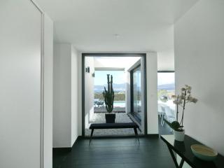Spacious modern villa with private pool - Molini - 4