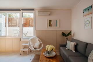 Sitges Holiday Apartment - 8