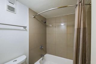 Motel 6-Grand Prairie, TX - Interstate 30 - Grand Prairie - 1