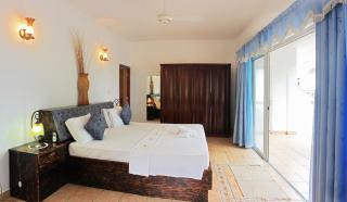 Divers Lodge Guest House - Beau Vallon - 6