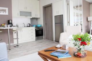 Waterfront Luxury Sea View Apartment - 2