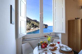 Starhost - CASTLE MEZZACAPO seaview terrace, garden and parking - 2