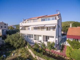 Apartment Milivoj - Tribunj - 0