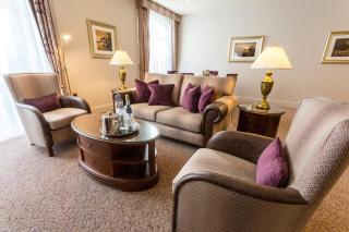 Swan's Nest Hotel - 5