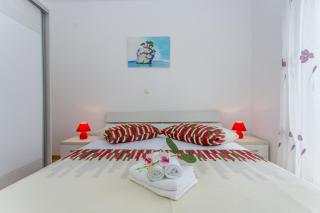 Apartments Snjezana Makarska - 9