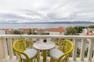 Apartment and Rooms Mate - 9