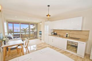 PROMENADE HOLIDAY - COSY SEA FRONT STUDIO - Nice - 0