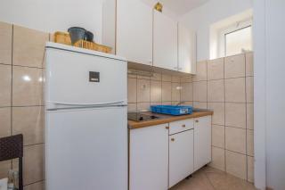 Apartments Antonija - Drvenik - 4