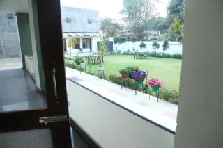 Hotel Whistling Greens - 3