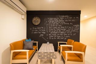 Lazy Sunday hostel - 5