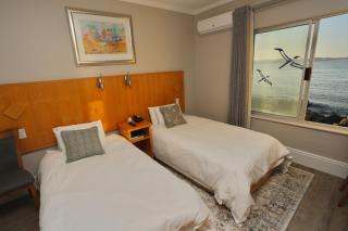 Lüderitz Nest Hotel - Lüderitz - 3