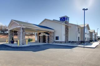 Cobblestone Hotel & Suites - Killdeer - Killdeer - 0