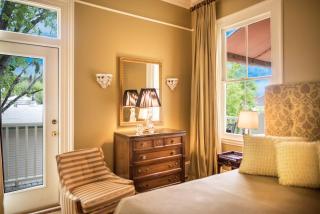 Catherine Ward House Inn - 2