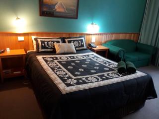 Moe Motor Inn - Contactless 24 hour Checkinn Available - Moe - 1