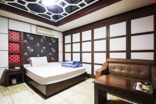 Plus Motel - Busan - 9