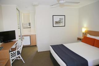 Darcy Arms Hotel Motel - 0