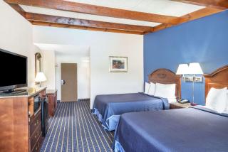 Howard Johnson by Wyndham Bangor - Bangor - 1