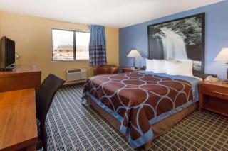 Super 8 by Wyndham Janesville - Janesville - 2