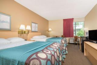 Super 8 by Wyndham Menomonie WI - Menomonie - 6
