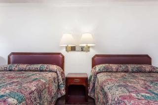 Knights Inn - Columbia - Columbia - 4